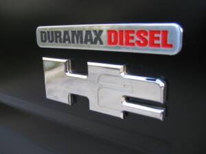 Hummer H2 Duramax Diesel emblem