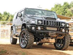 Duramax H2 with a custom 2 tone paint job