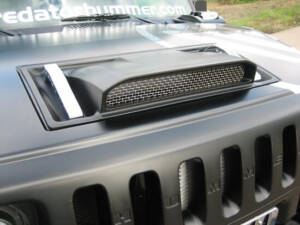 Black Hood Scoop