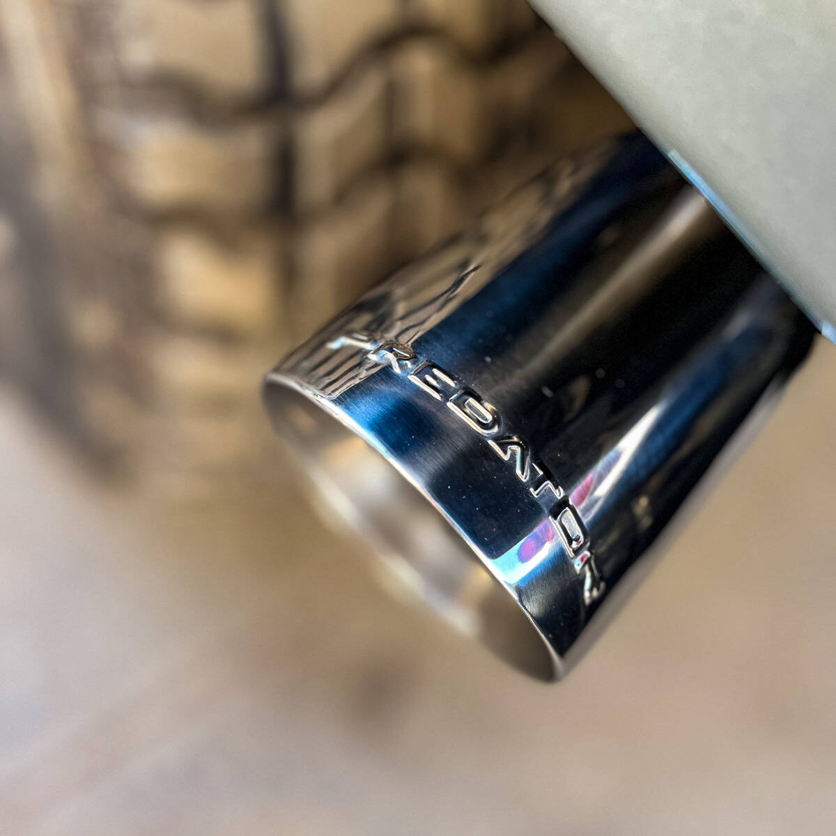 Angled Exhaust Tip (4" Inlet, 5" Outlet) Predator Inc Hummer Duramax